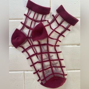 🧡 Funky see-through socks